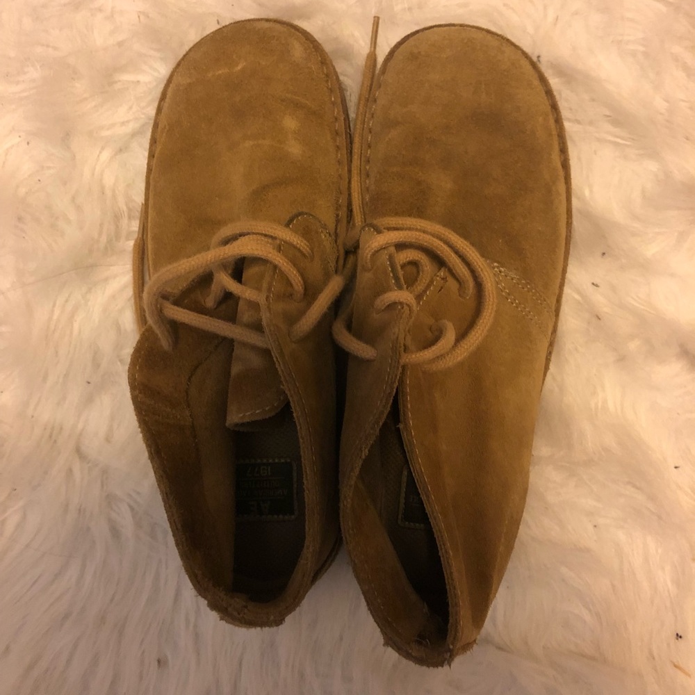American Eagle chukka boots